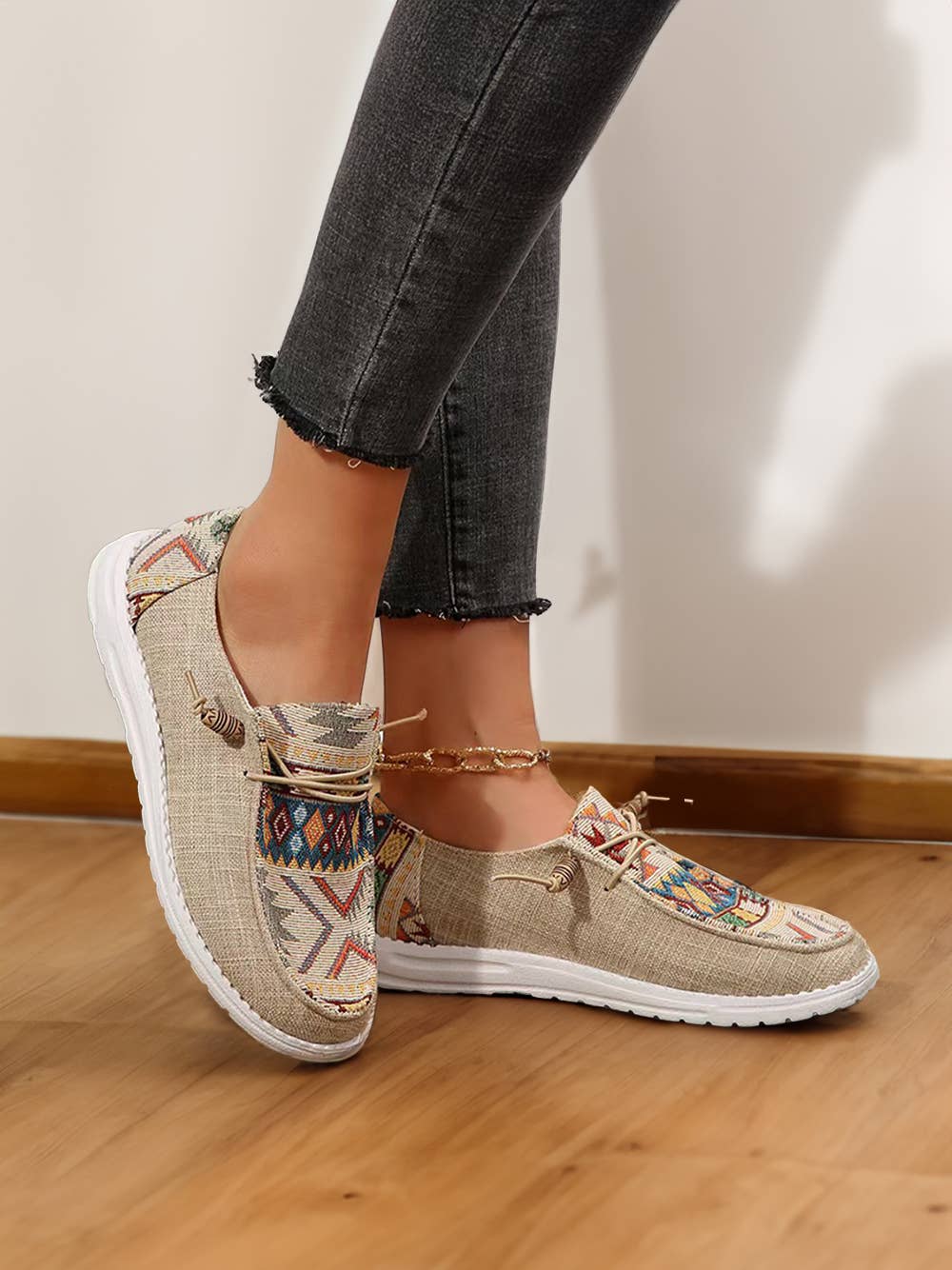 Beige Geometric Lace-up Decor Slip On Shoes for wholesale on Faire2