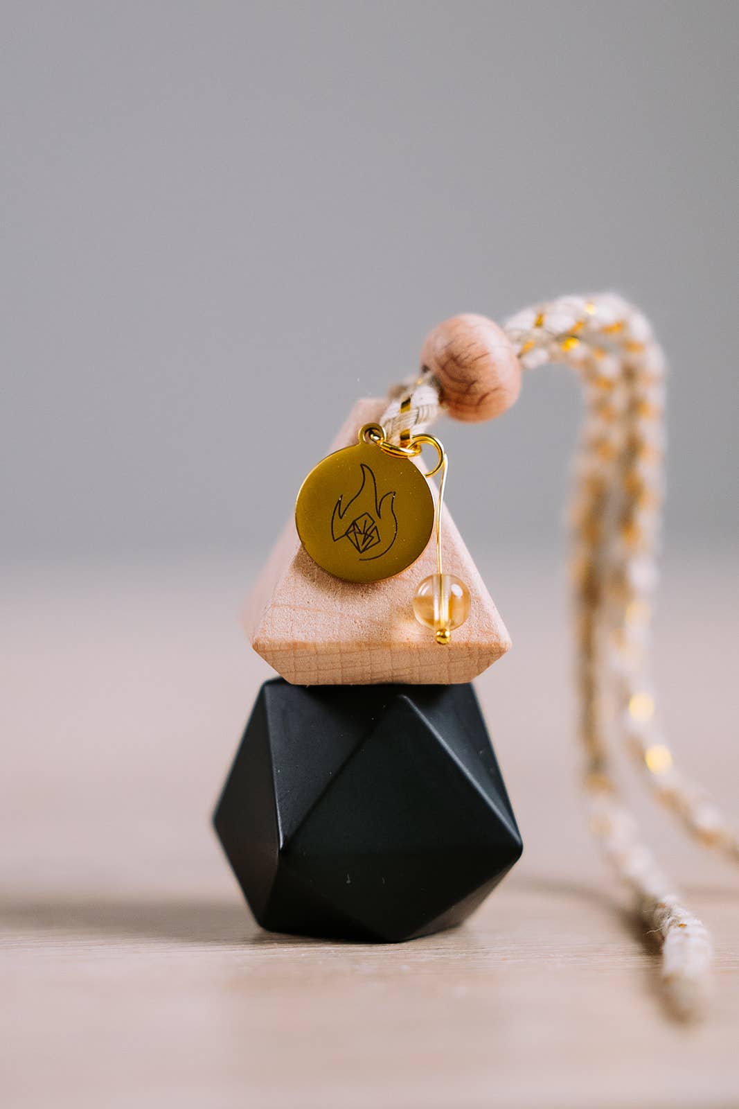 Spark & Stone Co - Wholesale Car Freshener - Unisex - Creativity + Citrine Car Diffuser1