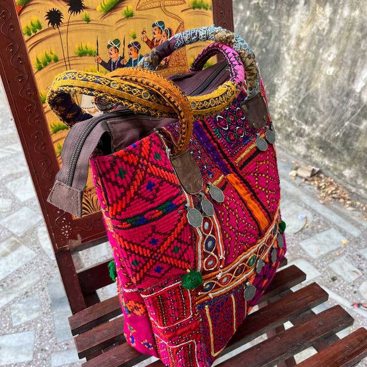 bhavnas boutique - Venta al por mayor Bolso con correa - Mujer - Bolso bordado Boho Banjara con parches para trabajo, monedero, bolso de hombro