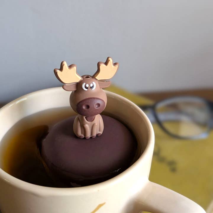 Float2infuse Tea Infuser - Wholesale Tea set - Moose | Floating Tea Steeper | Dark Brown Base | Brown Moose1