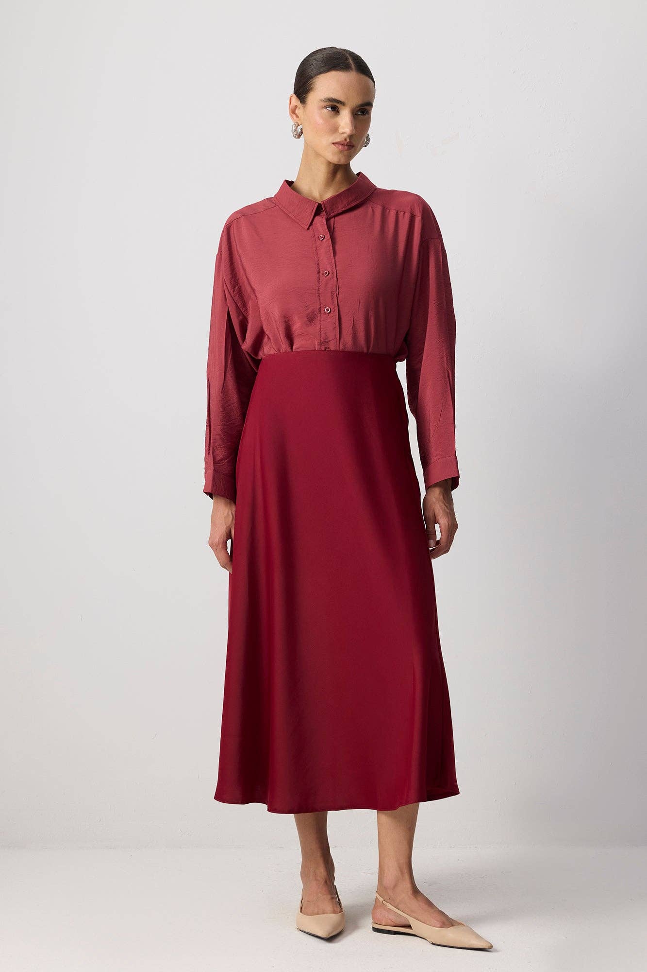 Bordo GONNA BASIC IN RASO in vendita all'ingrosso su Faire1