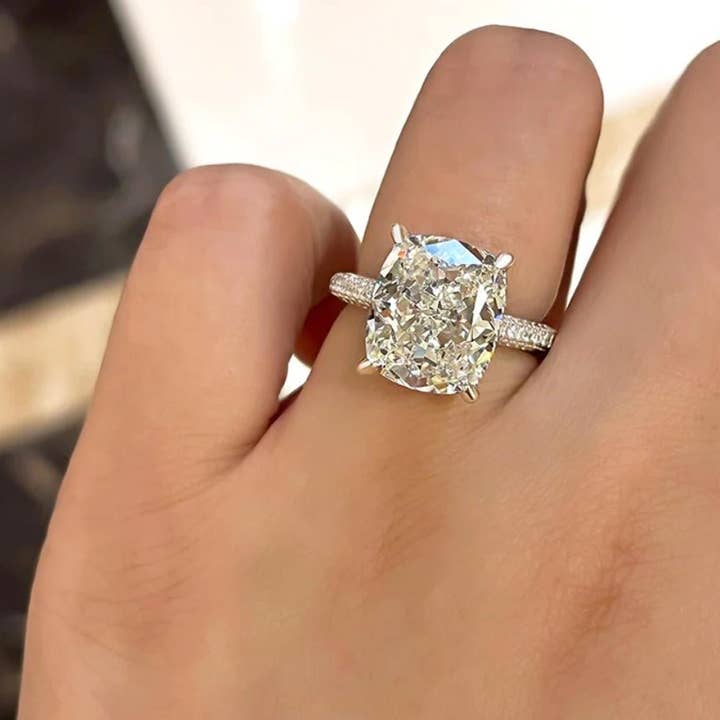 Diamond Veneer Travel Jewelry - Wholesale Engagement ring - 5CT Diamond Veneer cushion Engagement Ring. 800R10080