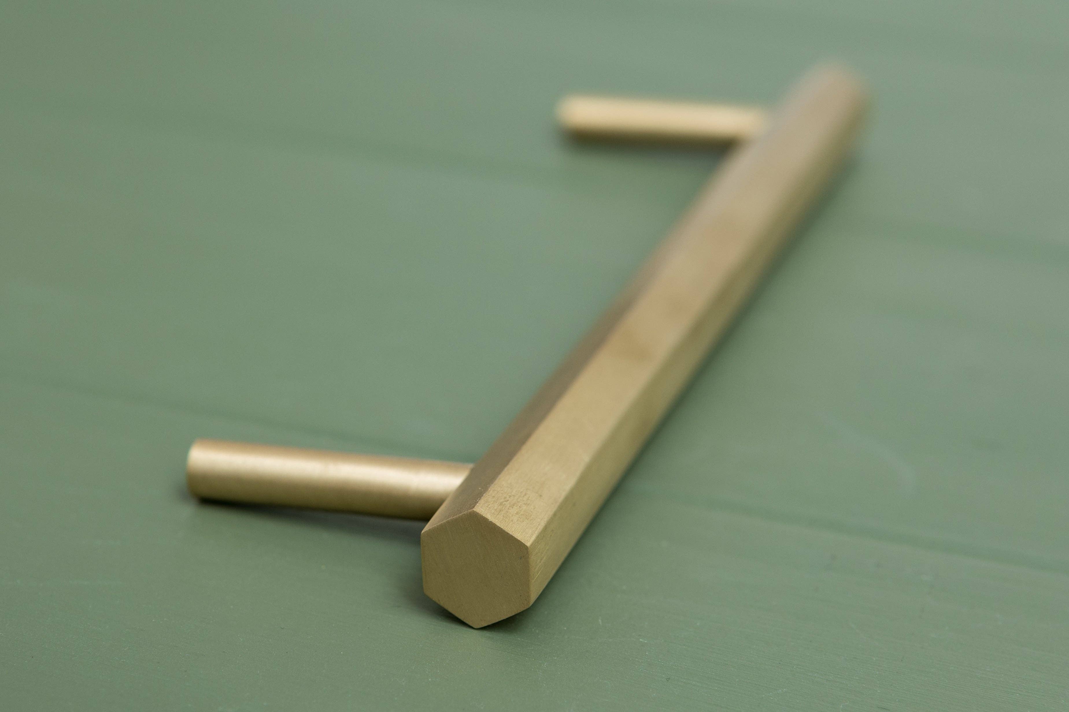 Brass bee - Wholesale Knob/pull - CARDER Solid Brass Hexagonal Pull Handles & Knobs - Satin Brass0