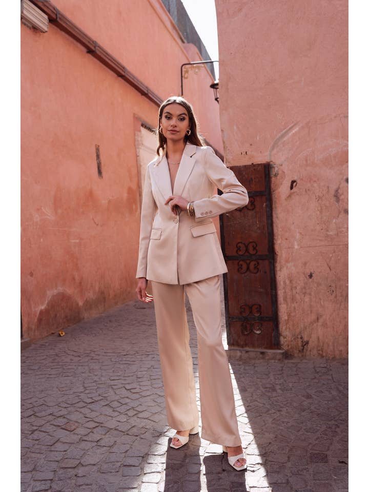 Attentif Paris - Vente Veste de tailleur – femme - Veste cintrée unie en satin66