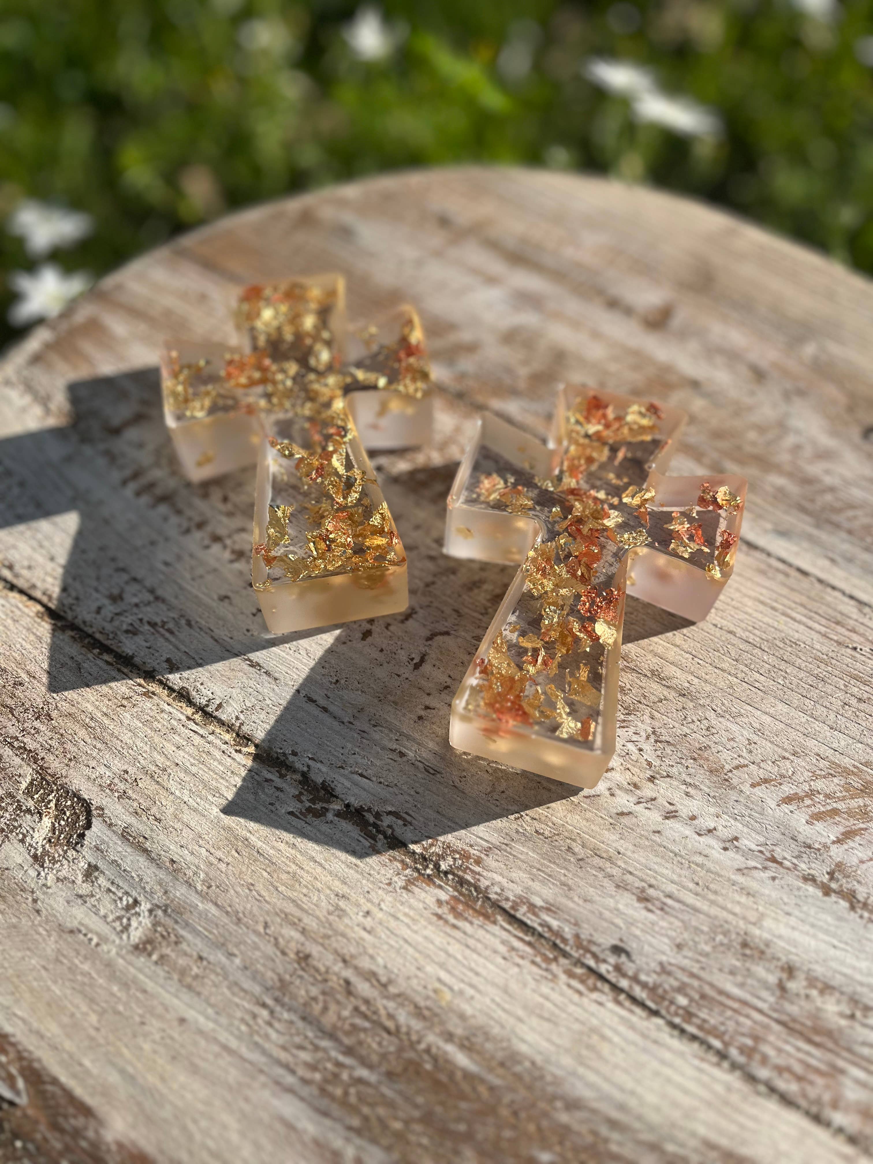 Mae Mae's - Wholesale Decorative Tabletop Object - Gold/rose gold cross 2