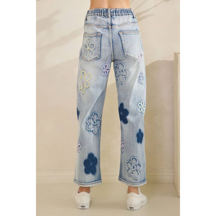 DENIM PANTALON EN JEAN DÉLAVÉ EXTENSIBLE AVEC BRODERIE FLORALE en vente sur Faire7