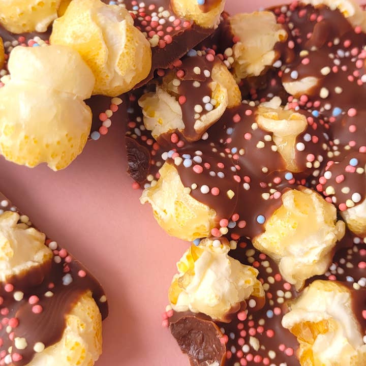 Joypots Ltd - Wholesale Chocolate bar - Milk Chocolate Popcorn Bar - Sprinkles5