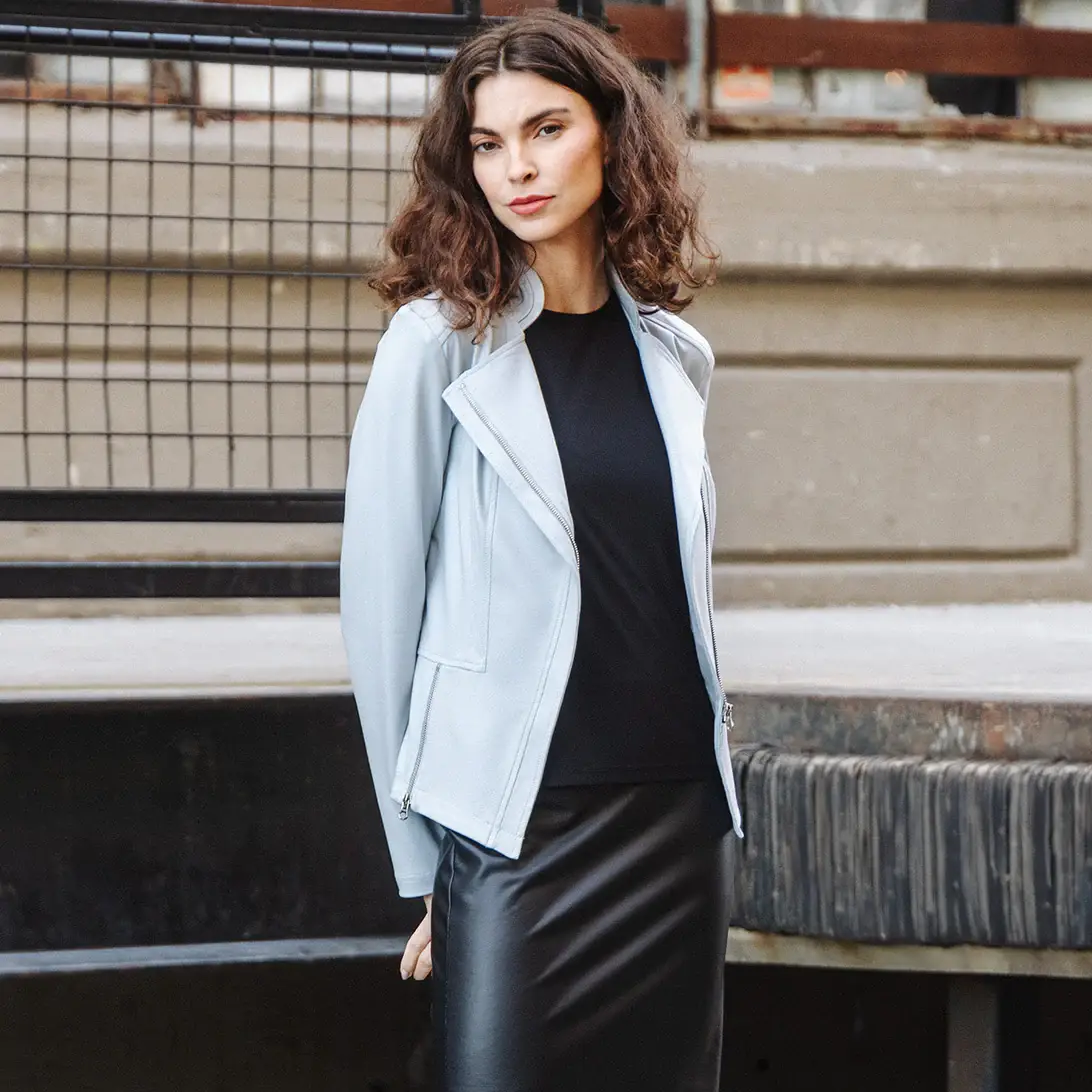 Clara Sunwoo - Vendita all'ingrosso Giacca in pelle - Donna - Giacca Signature Liquid Leather™ JK16116