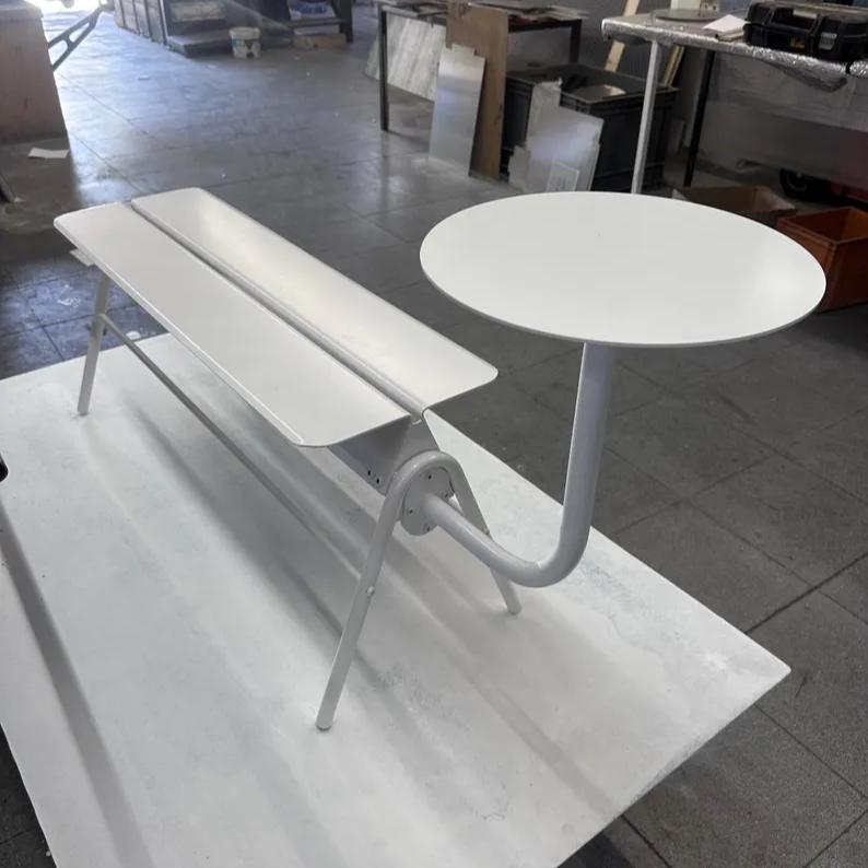 OtimSan - Wholesale Bankje - Moderne witte metalen cafébank met bordenhouder & optionele bijzettafels4