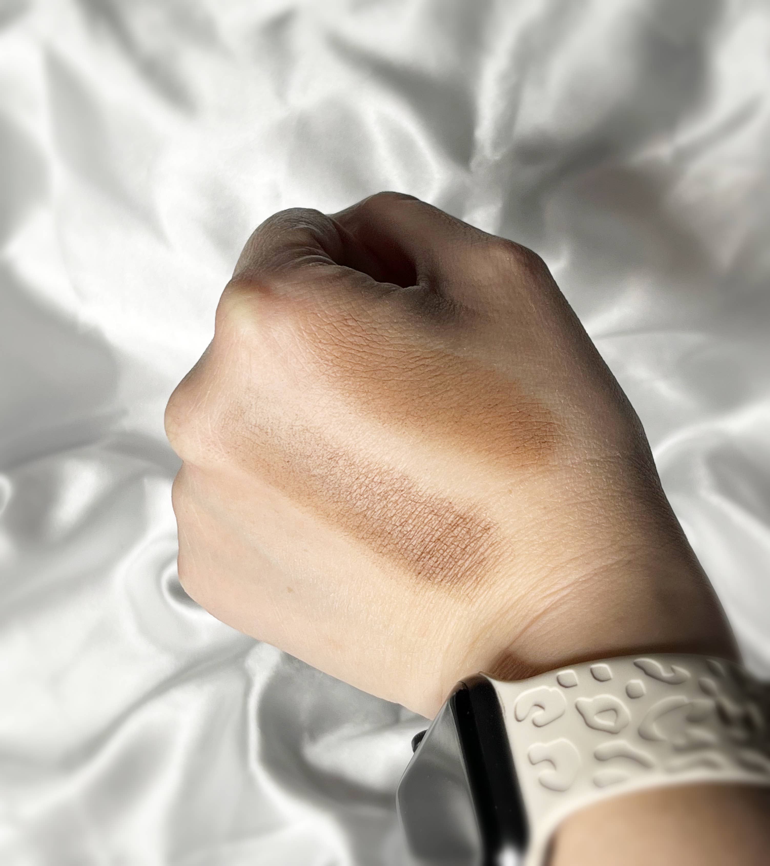 U.B.U. Cosmetics – wholesale Ögonsbrynspenna – Ögonbrynsstencilsats1