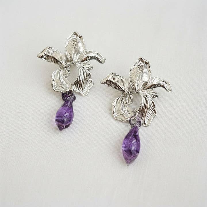 Ellemadera - Wholesale Stud/Post Earrings - Iris Flower Stud Earrings