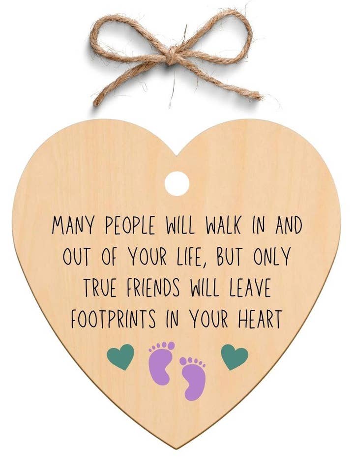 Second Ave True Friends Leave Footprints Placa de presente de coração de amizade pendurada em madeira por atacado de Second Ave Gift Company