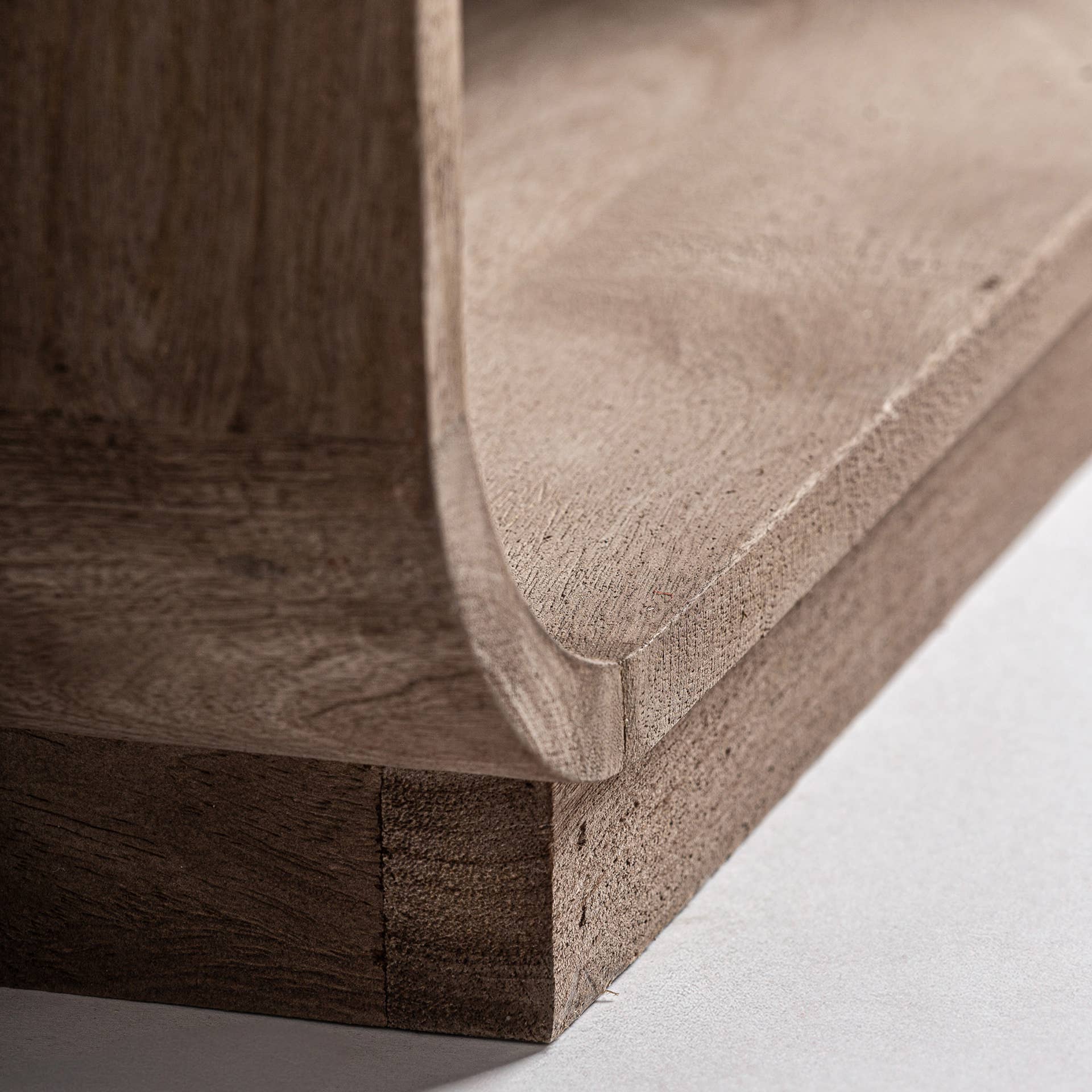 Kodu – Engroshandel Bogreol – Samtidig Grid-reol i mangotræ i brun4