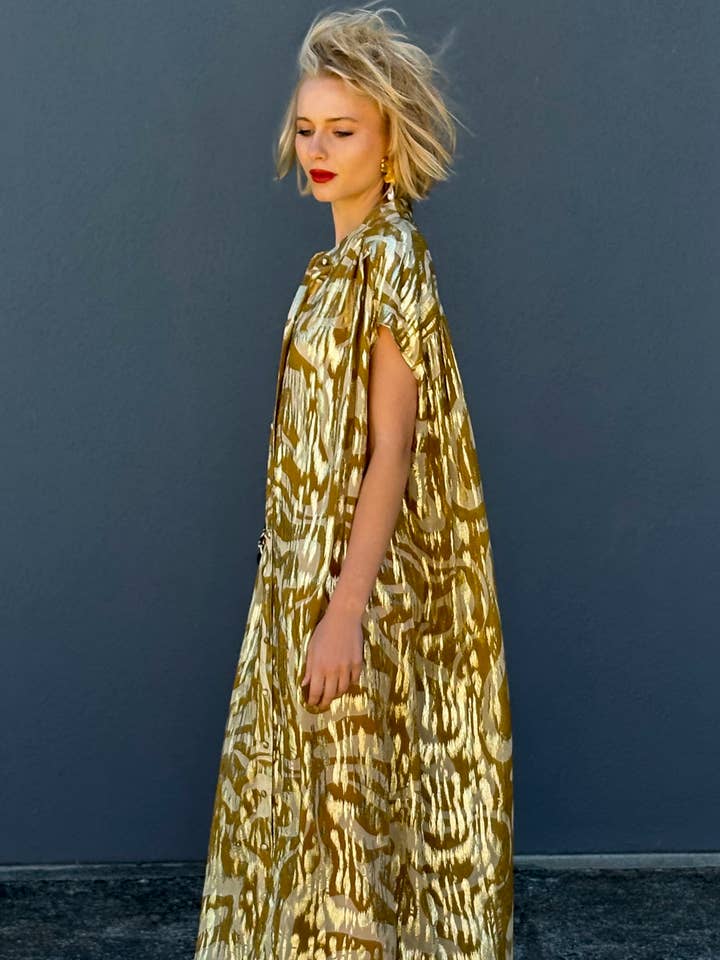 Robe Maxi Cormac HOSS - Tourbillon Doré pour la vente par HOSS