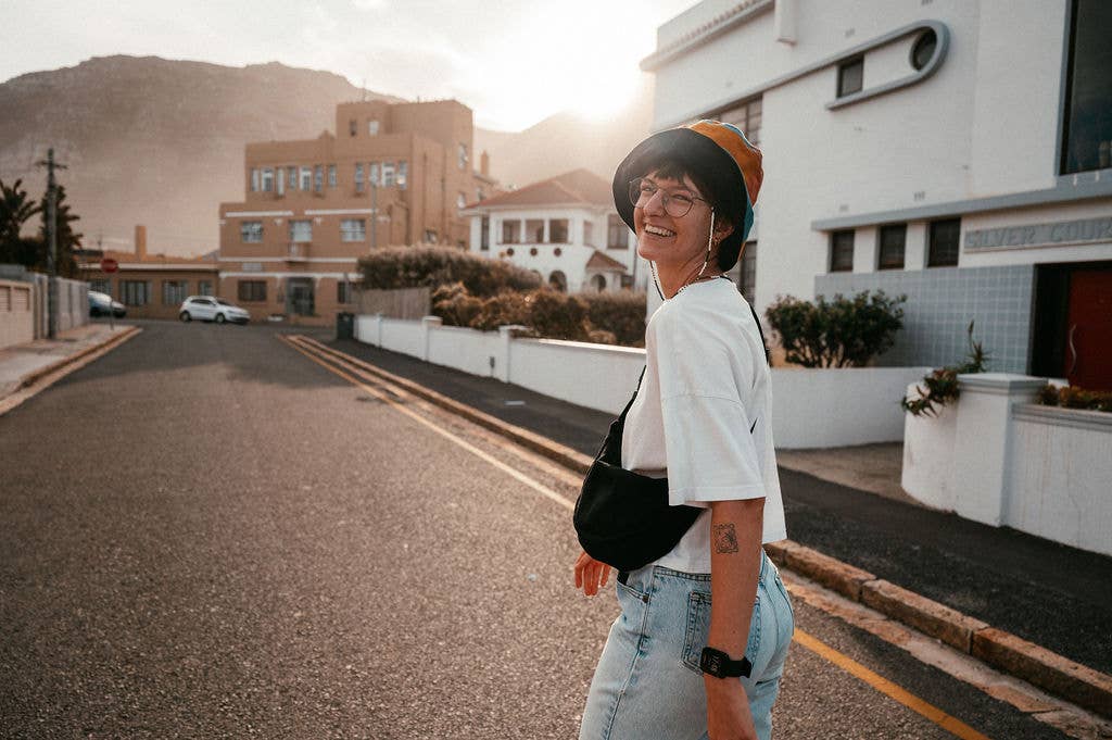 Not I But We - Vente Sac ceinture – unisexe - Sacs bandoulière recyclés | Fabriqués de manière éthique par des survivants14