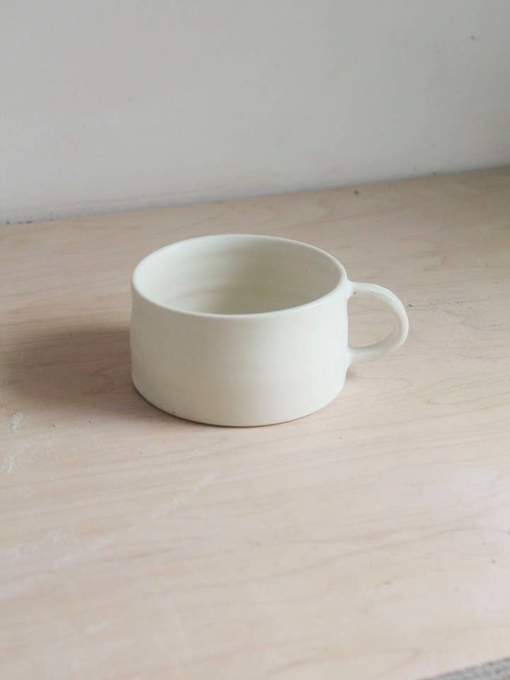 Aria Mug for wholesale by keraclay