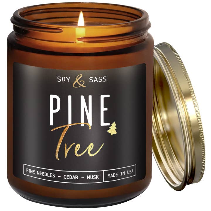 Sojakerze aus Kiefernholz — Weihnachtskerzen, hergestellt in den USA für den Großhandel von Soy and Sass
