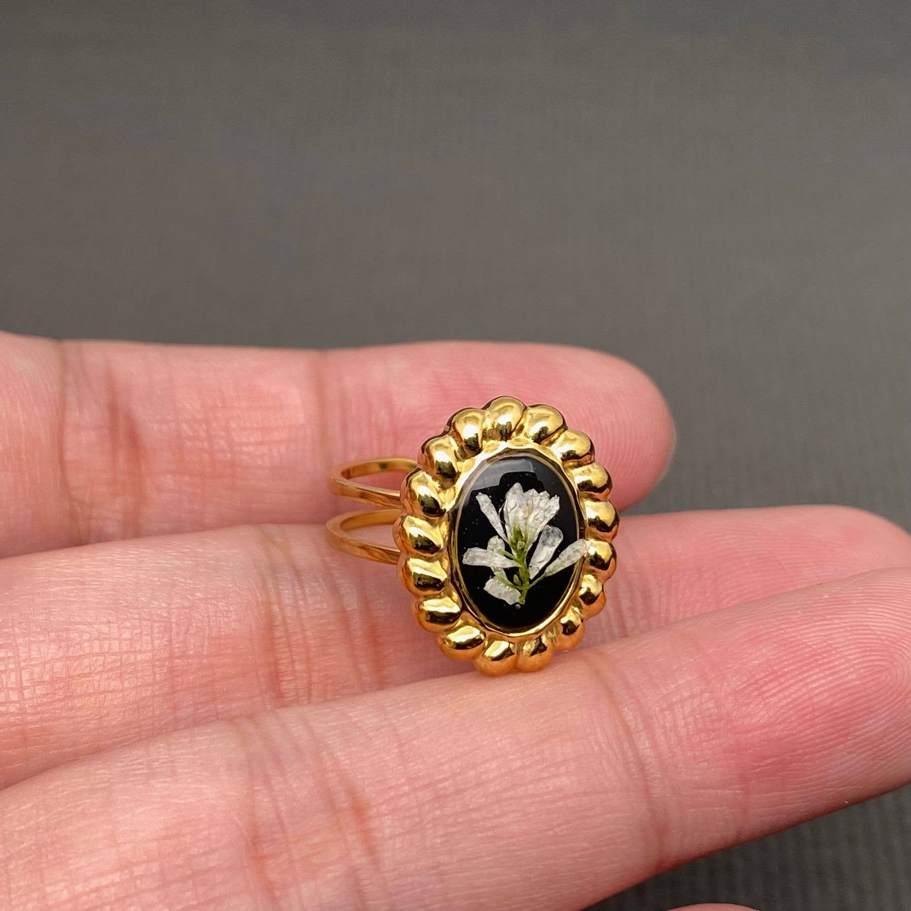 Mio Queena - Vente Bague de cocktail/de cérémonie - Bagues florales ajustables en fleurs séchées 18K dorées SS - PDF/FGS1