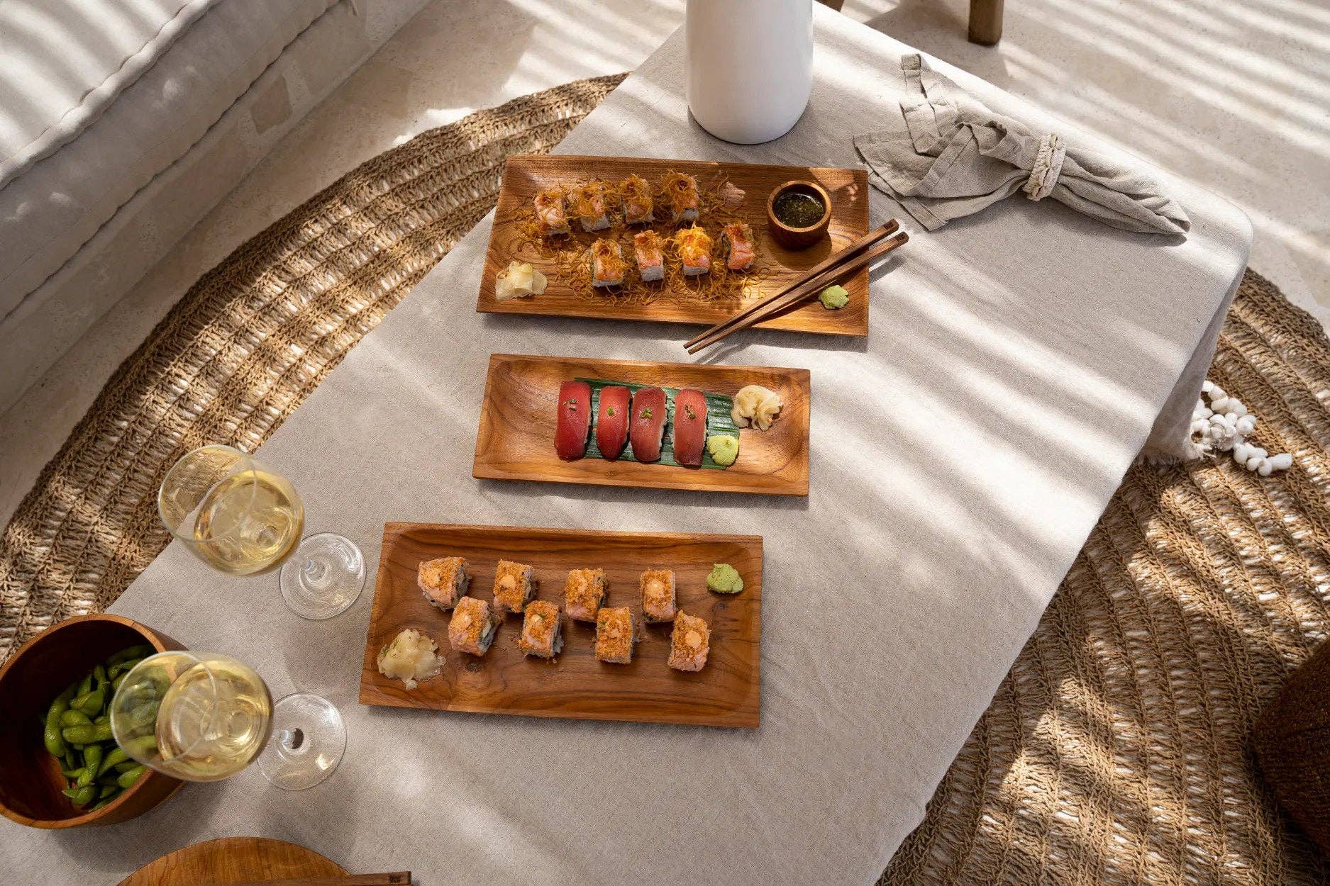 Bazar Bizar Living - Wholesale Decorative Plate/Dish/Bowl - The Teak Root Sushi Plate - M5
