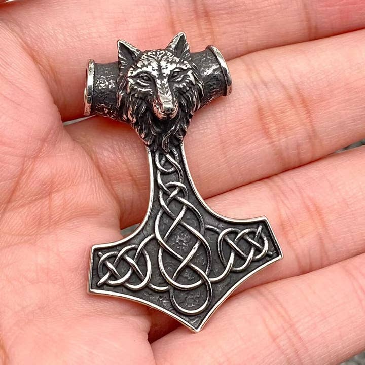 Mio Queena - Wholesale Craft Supplies - Viking Celtic Knot Wolf Stainless Steel Hammer Charm -MJ/MNP0
