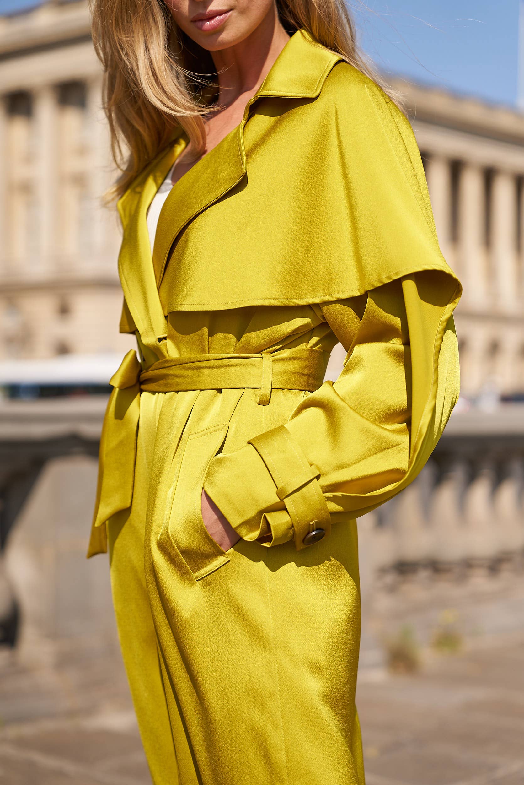 Attentif Paris - Venta al por mayor Gabardina - Mujer - Gabardina larga de satén con cinturón26