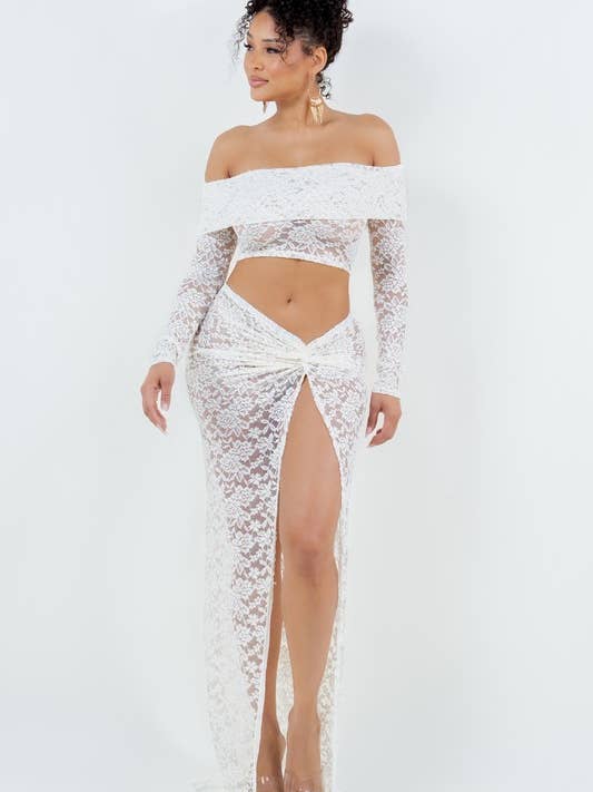 Ensemble haut à épaules dénudées avec jupe ouverte pour la vente par Belita Collection