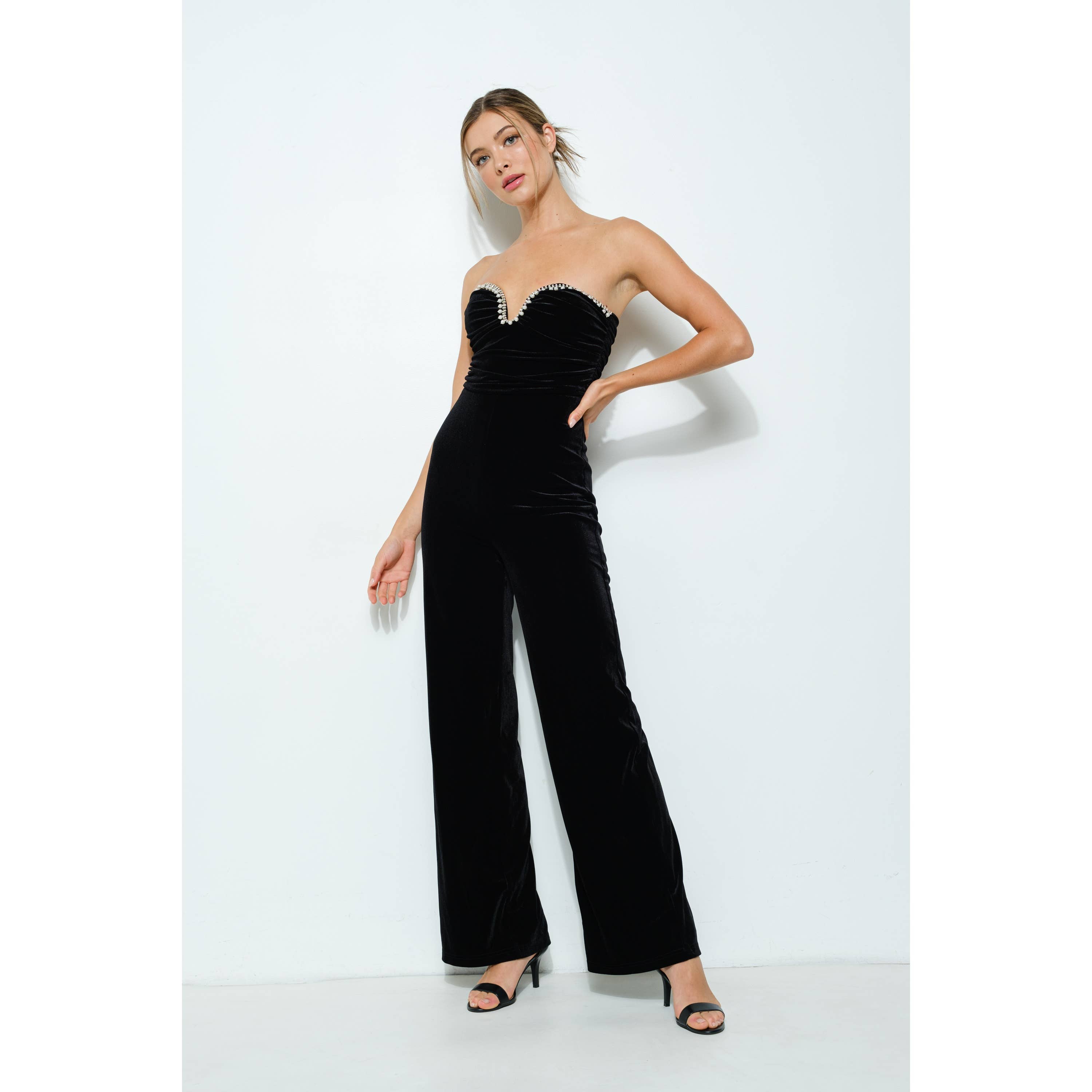 INA – wholesale Jumpsuit - Dam – Sweetheart Velvet Pearl Trim Axelbandslös Jumpsuit8
