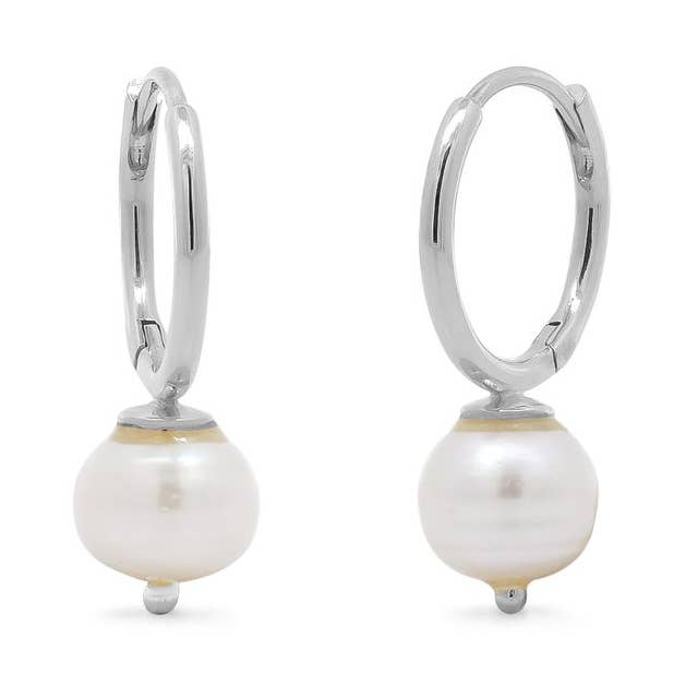 Huggies Perle au Clair de Lune (LB 4229PRL) pour la vente par Boma Jewelry