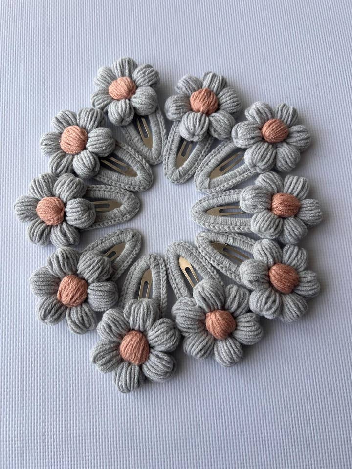 crochet hairclip, amigurumi for wholesale by Emel Crochet