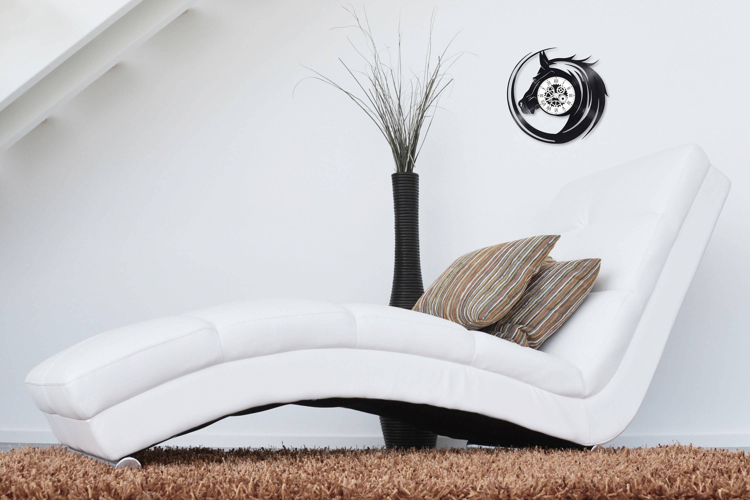 L'atelier d'Ombeline - Wholesale Wall Clock - Horse themed 33 rpm vinyl record clock2