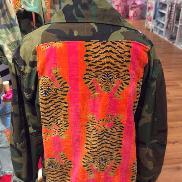 VINTAGE CROPPED CAMO JACKET (PACK 2) for wholesale by Camel Threads