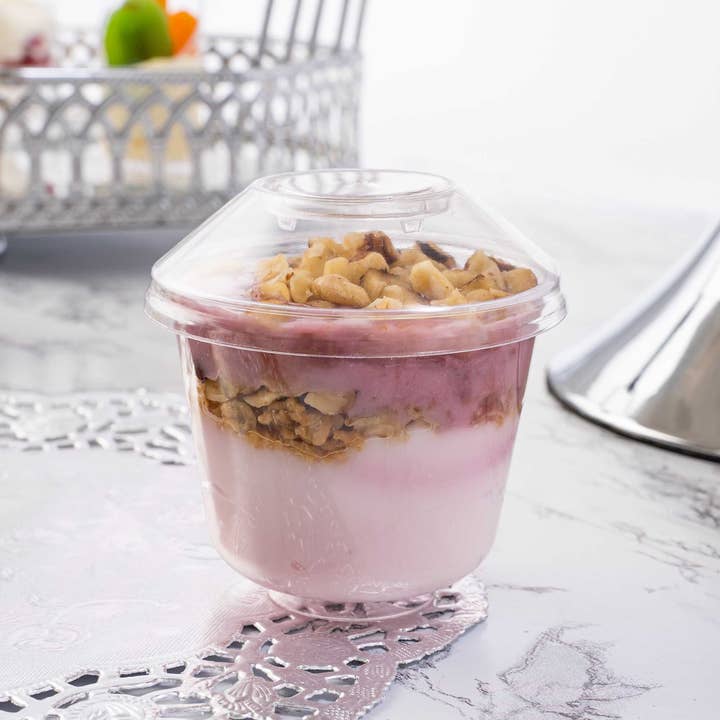 Portofino International Trading, USA - Vente Boîtes de conservation - Mini tasse à dessert en plastique avec couvercle 5 oz - Paquet de 121