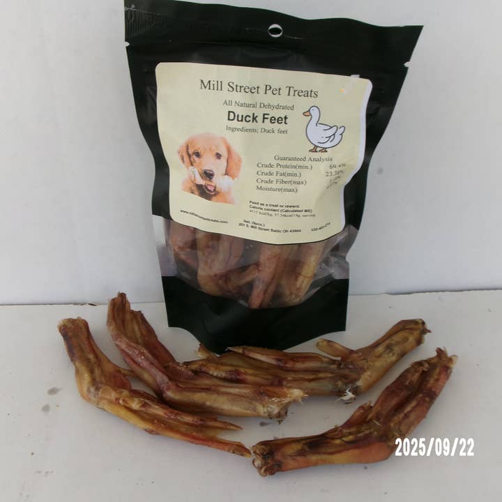 Duck Feet 6/pcs. for wholesale by Mill Street Pet Treats