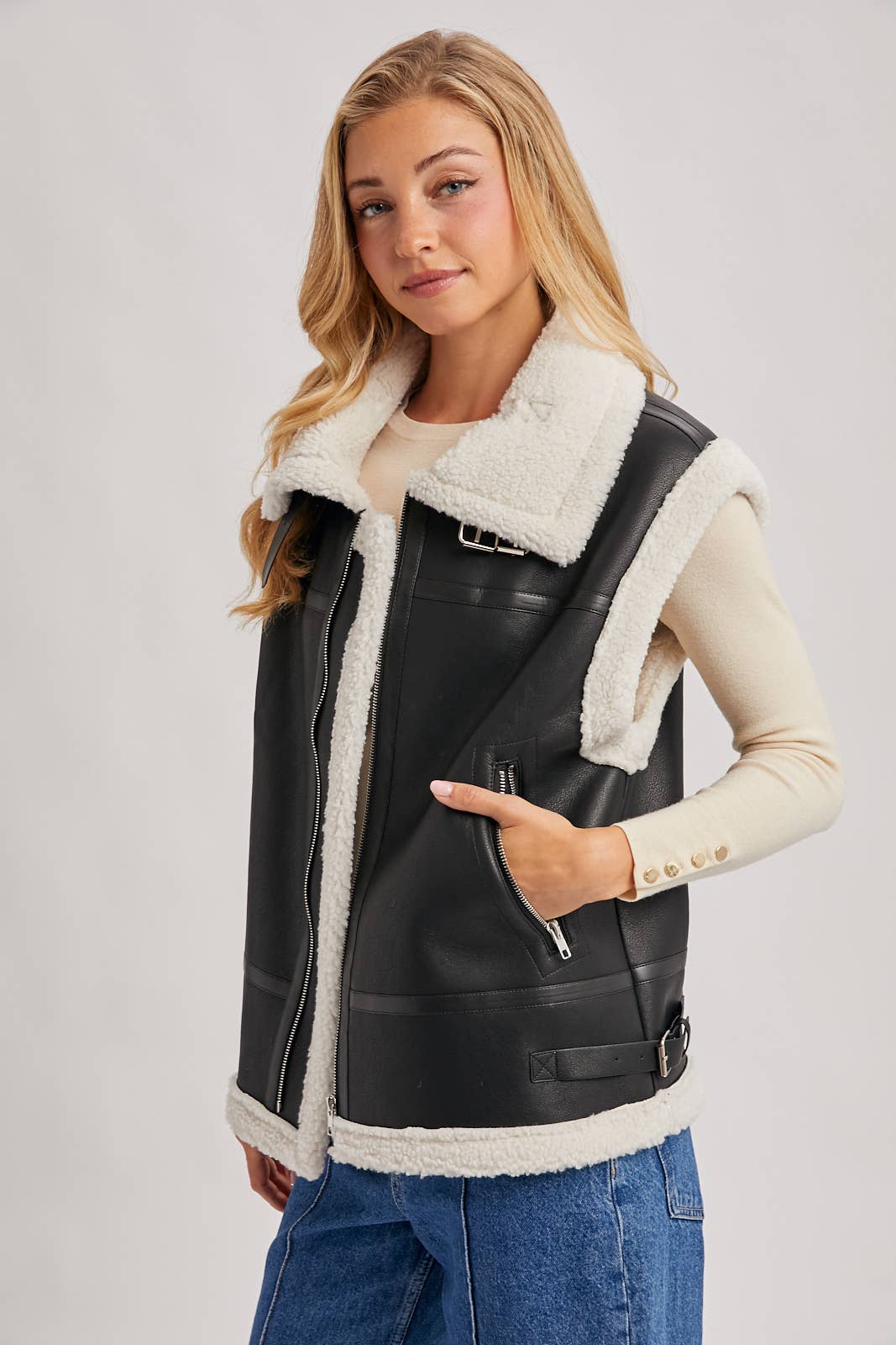 Bluivy – wholesale Outerwear Vest - Women’s – FAUX LEATHER WITH INNER FAUX SHEARLING AVIATOR VEST4