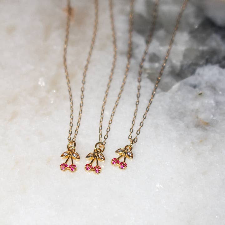 Collar Cherry Baby para venta al por mayor de Stella London