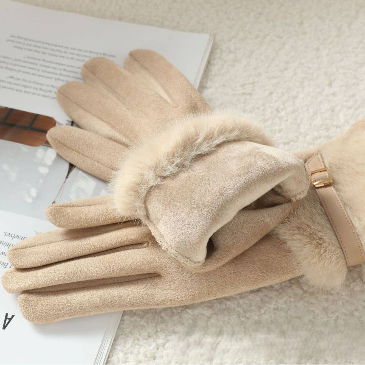 PEACH ACCESSORIES – Luvas - Mulher por atacado – Luvas de Camurça Sintética com Pormenor de Pêlo e Cinto HA3009