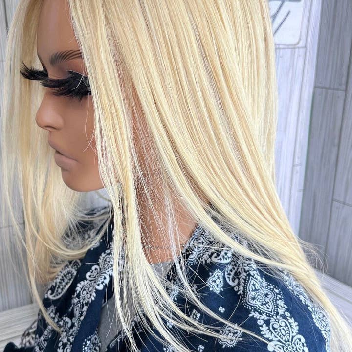 22” Olivia topper van menselijk haar voor wholesale door Apex Nails and Hair