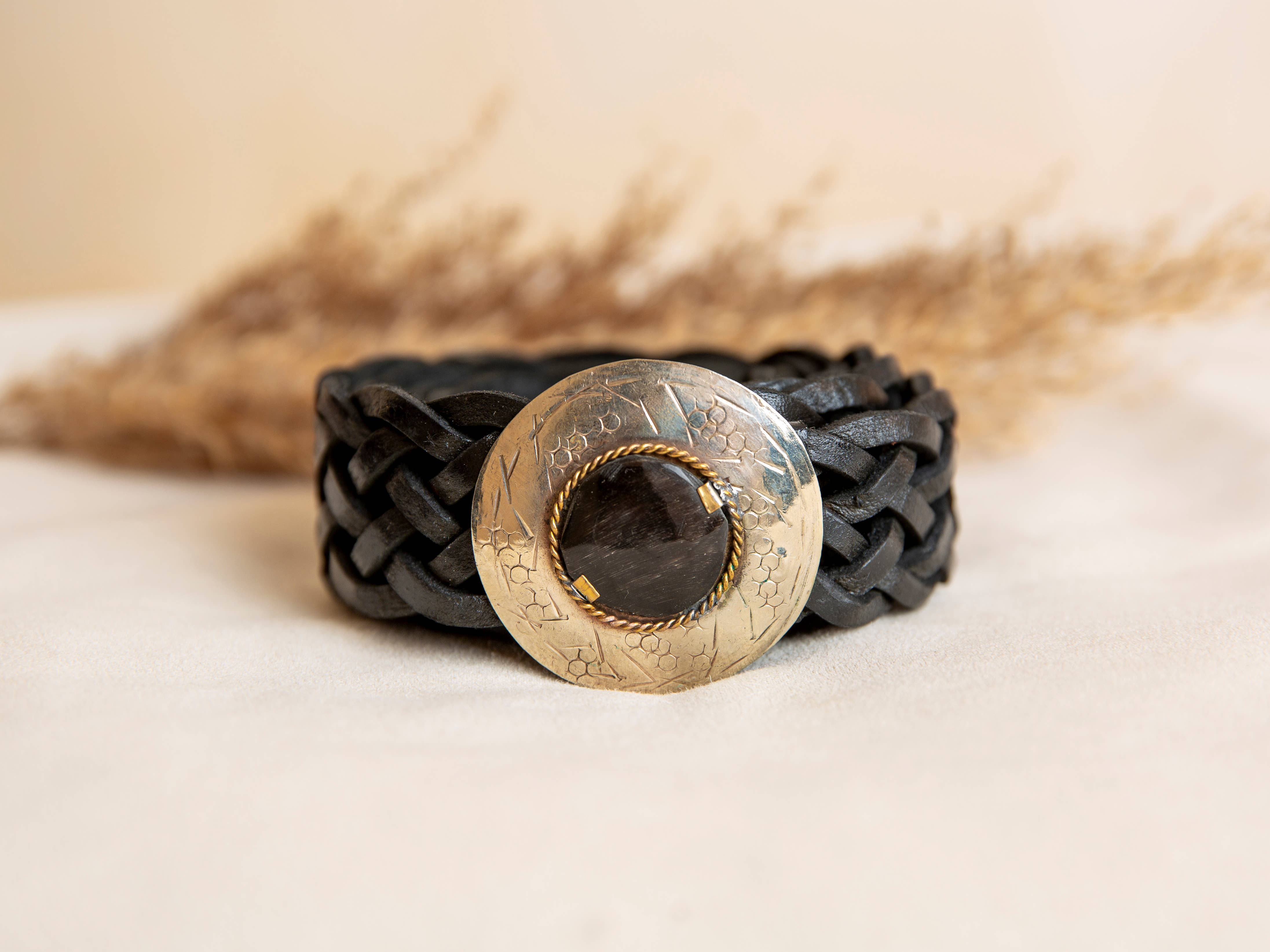 Lula Natura - Wholesale Belt - Women's - NEPTUNE NARROW BLACK LEATHER BELT2