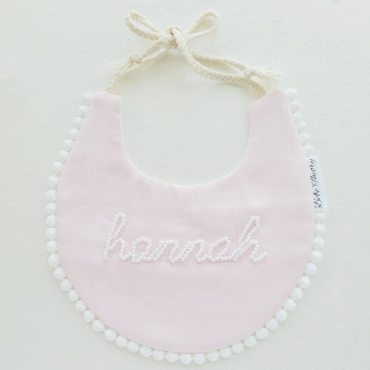 Babete Personalizado Pearl por atacado de Bebe Theory