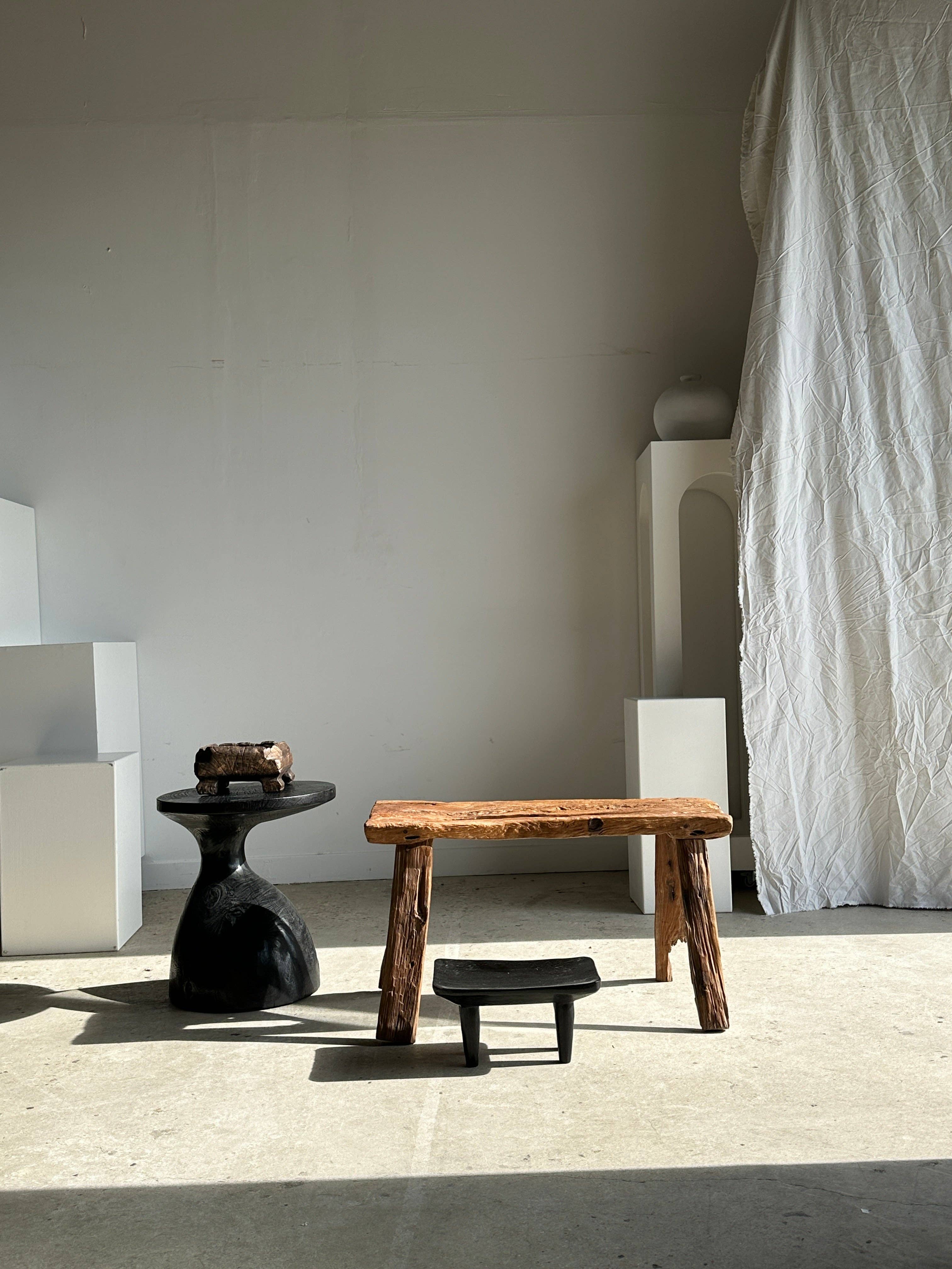 Office Objets - Wholesale Bench - Small organic bench in upcycled Asian teak quadripod openwork seat - Matahari42