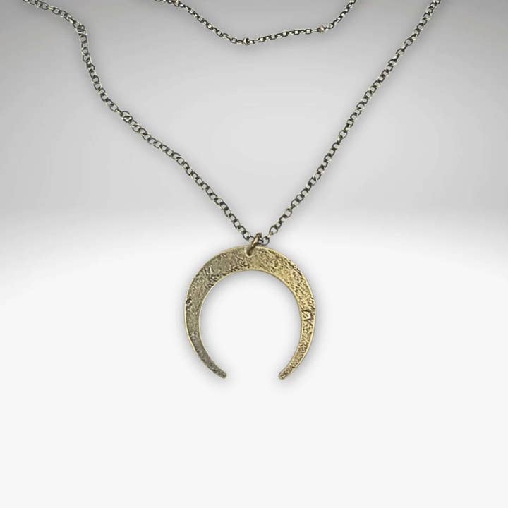 Collar de Luna Cornuda en cadena satélite para venta al por mayor de Daphne Lorna