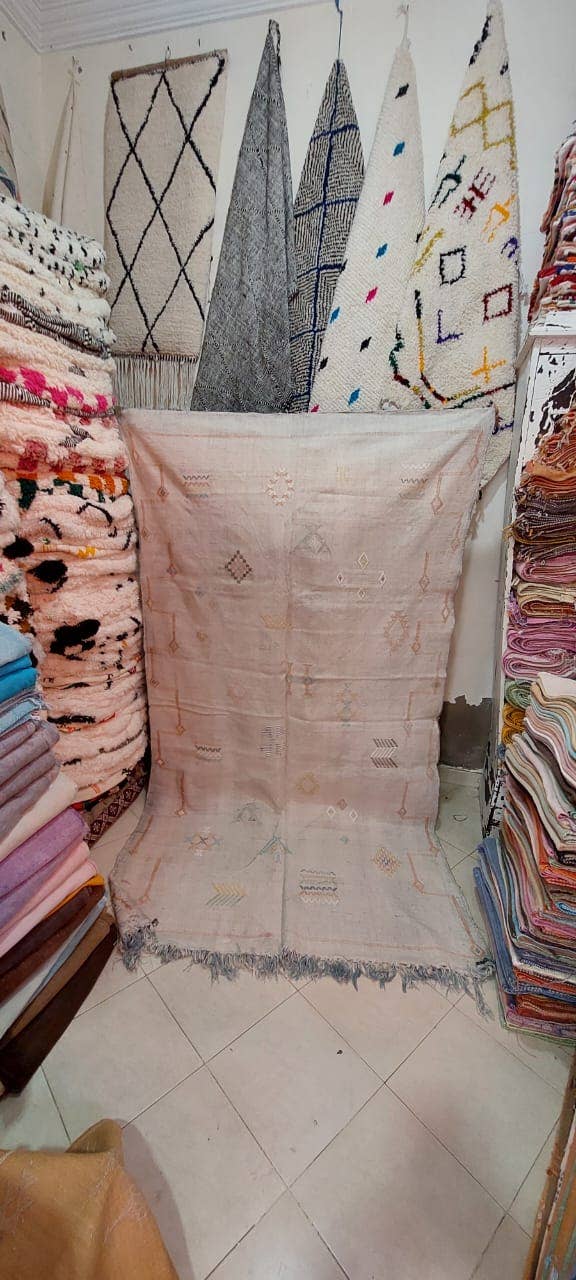 Maroccarpets Poufs and pillows wholesale +31648976894 – wholesale Area rug – New HANDMADE MOROCCAN Cactus Silk Rug12