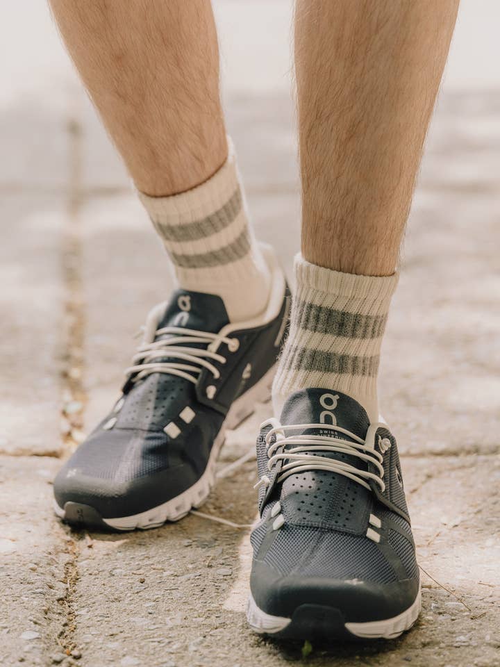 American Trench - Wholesale Socks - Unisex - The Mono Stripe Quarter Crew6