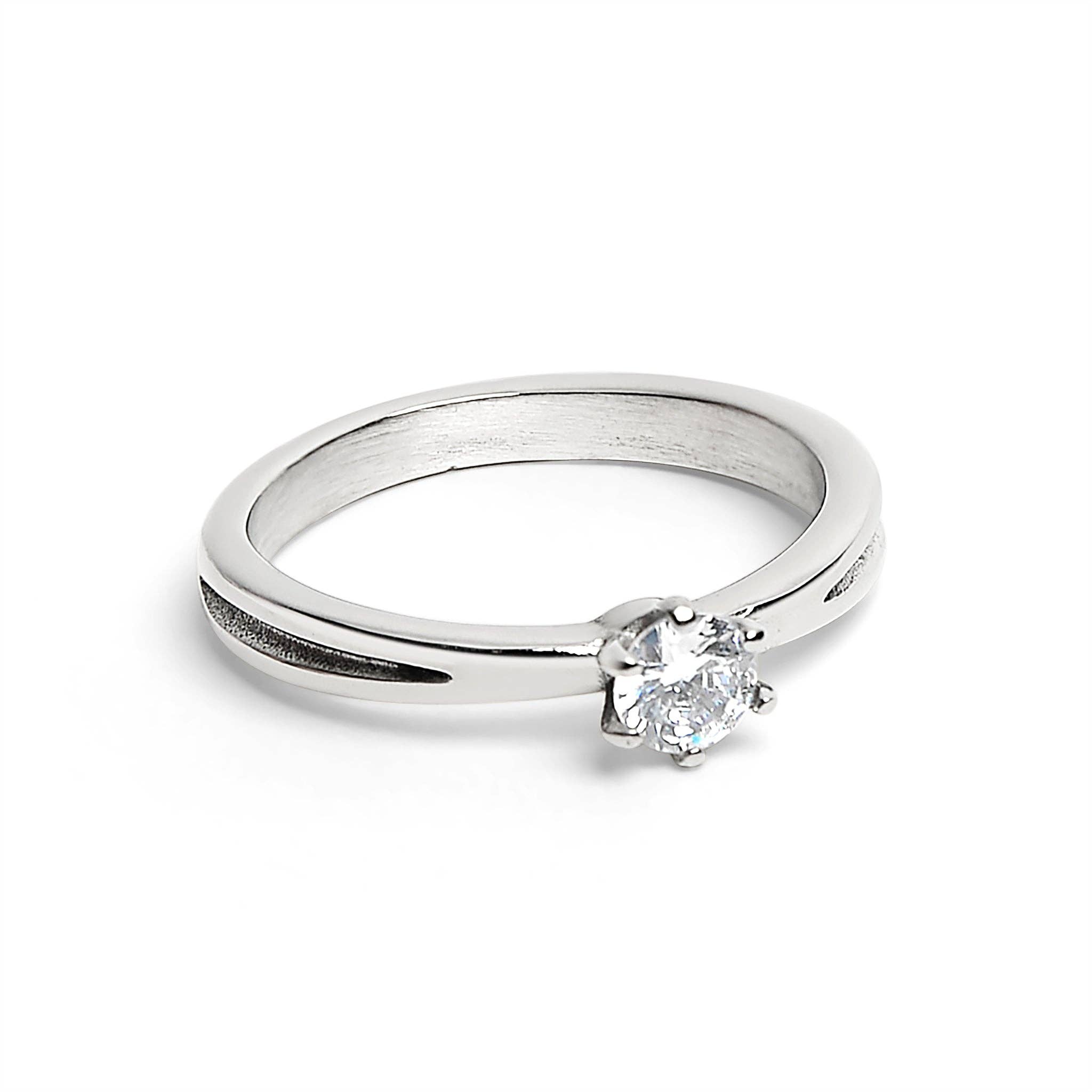 WJW - Vente Bague avec plusieurs pierres - Bague en zircone cubique avec rainures latérales polies en acier inoxydable1