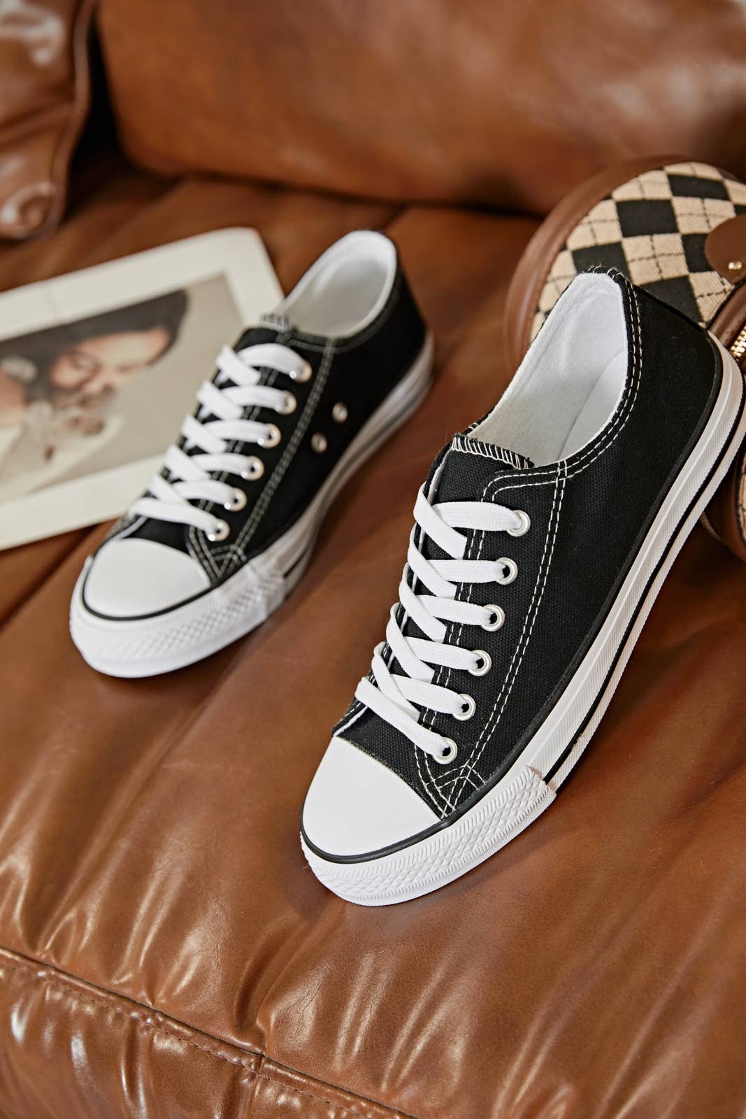 ERYNN - Wholesale Lifestyle Sneakers - Women's - lace-up sneakers - Opaline5