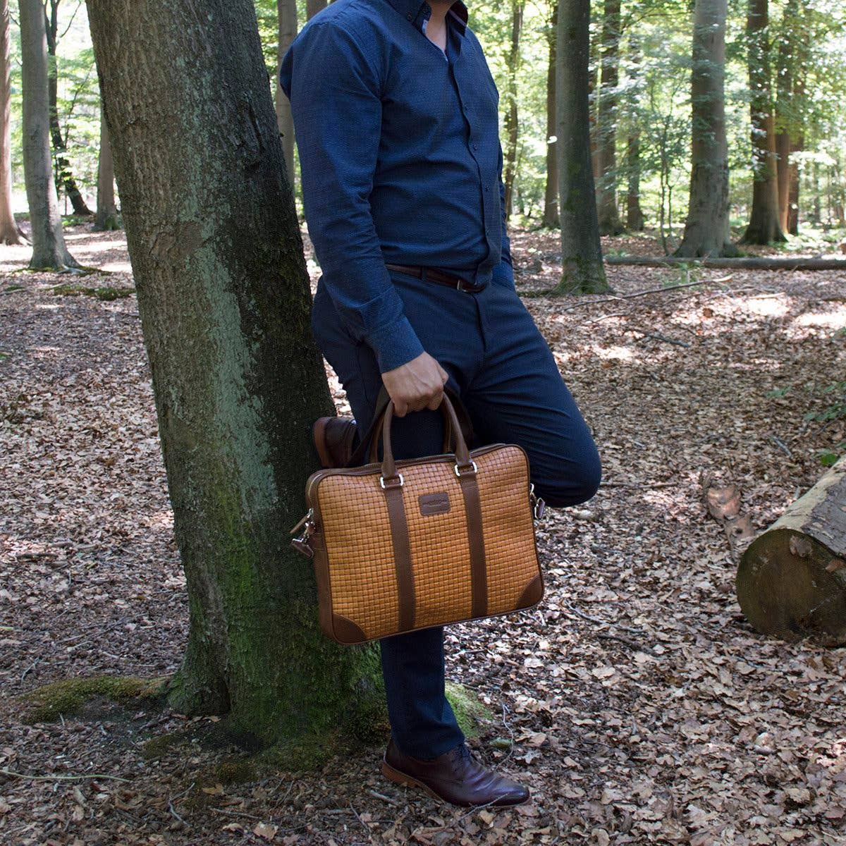 Arrigo - Wholesale Laptop Bag - Unisex - Leather Laptop Bag 15.6 Inches in 4 Colors Braided Leather22