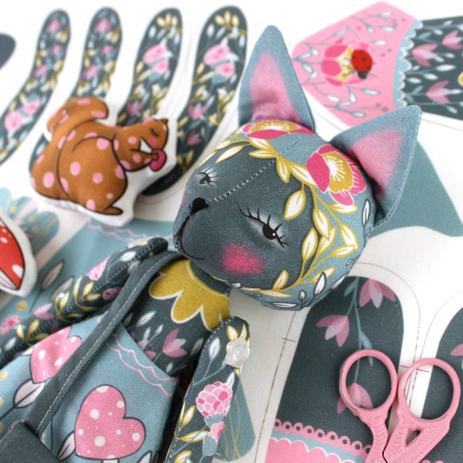 Miss Ella – wholesale DIY craft kit – DIY Dolly Kit - Flora the Forager and Mushroom Book1