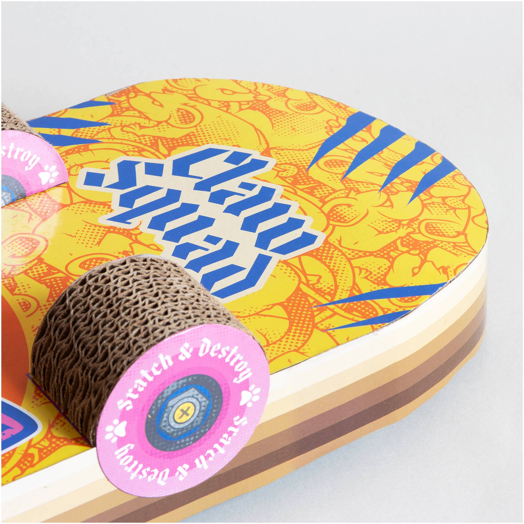 SUCK UK – wholesale Pet scratcher – Cat – Cat Scratch Skateboard – a scratch toy they’ll ‘wheely’ love4