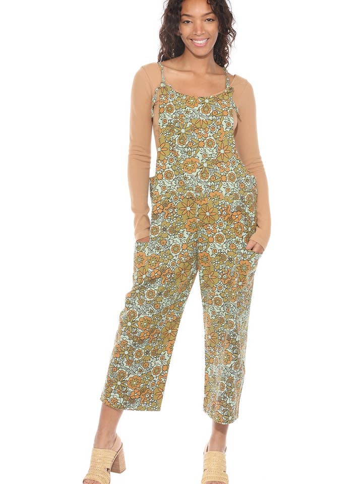 Salopette oversize Flower Power per la vendita all'ingrosso da parte di Lakhays Collection Inc.