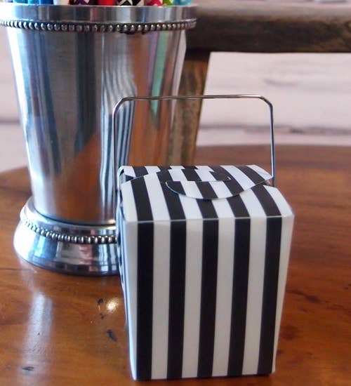 Packaging Decor - Wholesale Party Favor Bag/Box - Mini Takeout Party Favor Box Stripes 12 pcs3